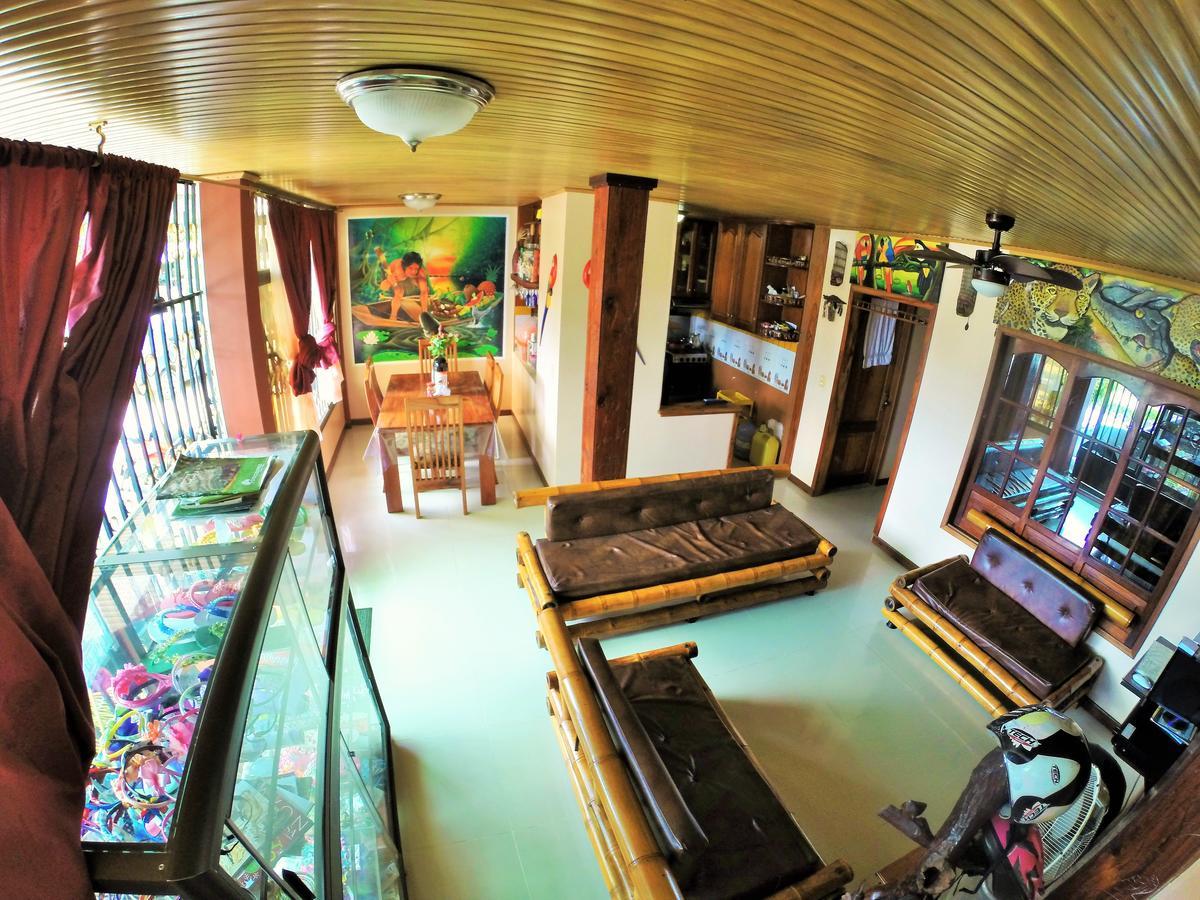 Hostal La Esperanza Leticia Kültér fotó