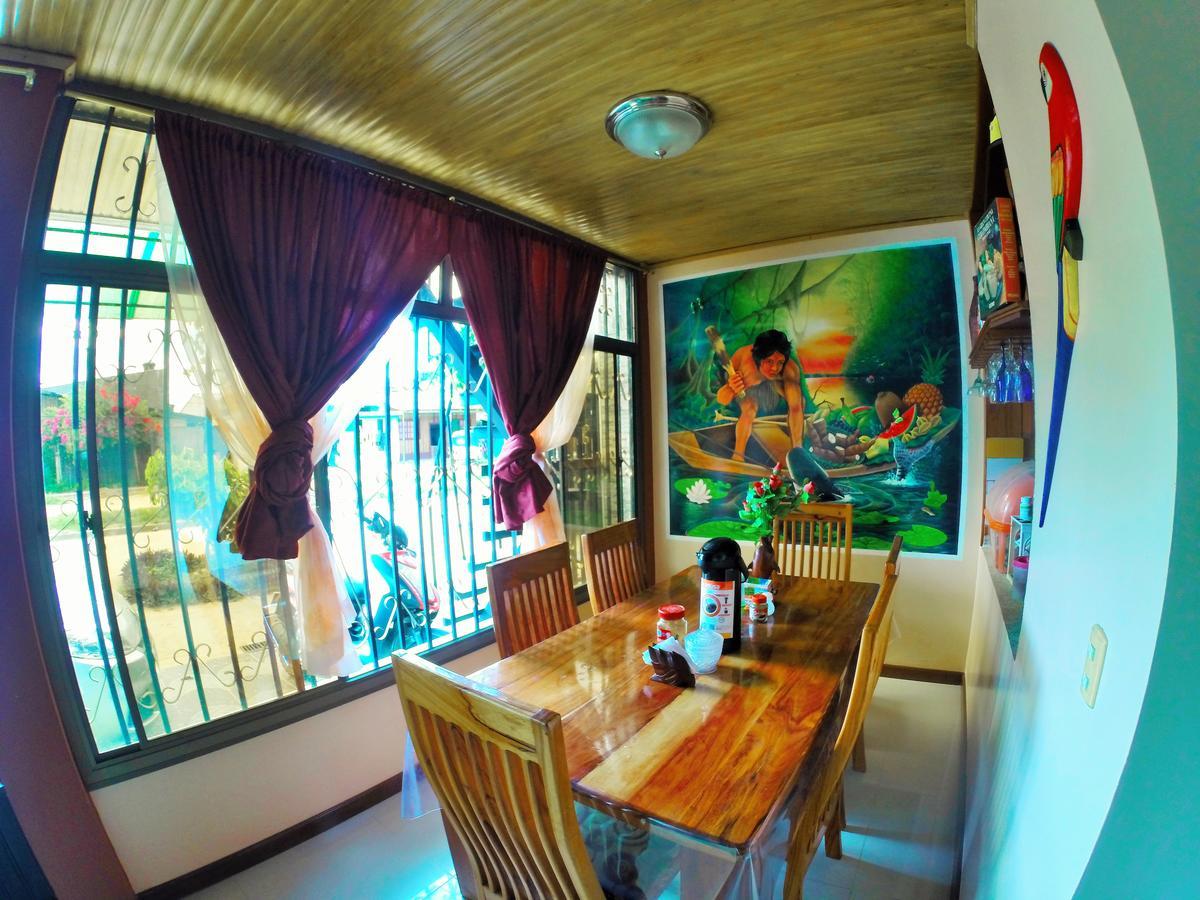 Hostal La Esperanza Leticia Kültér fotó