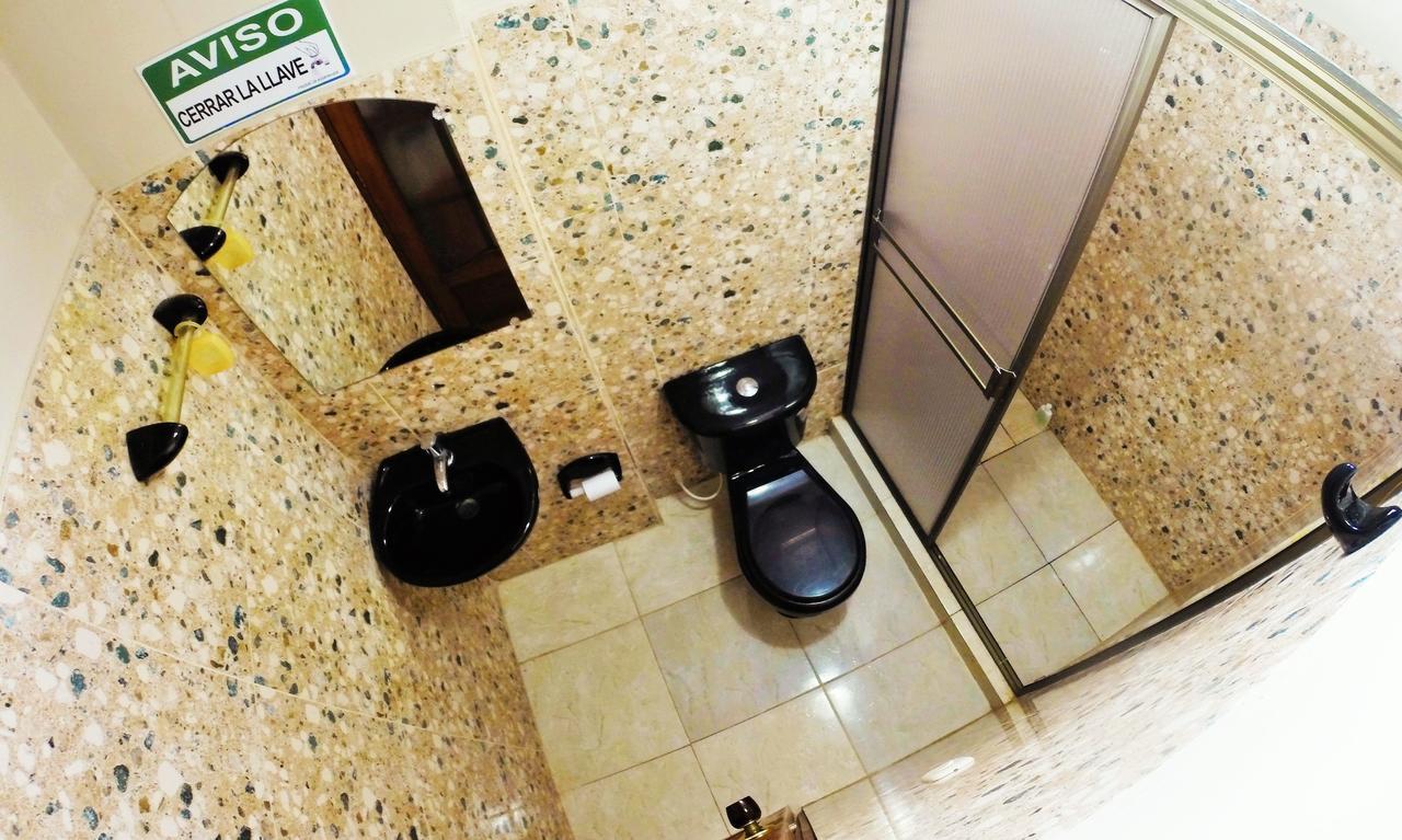 Hostal La Esperanza Leticia Kültér fotó